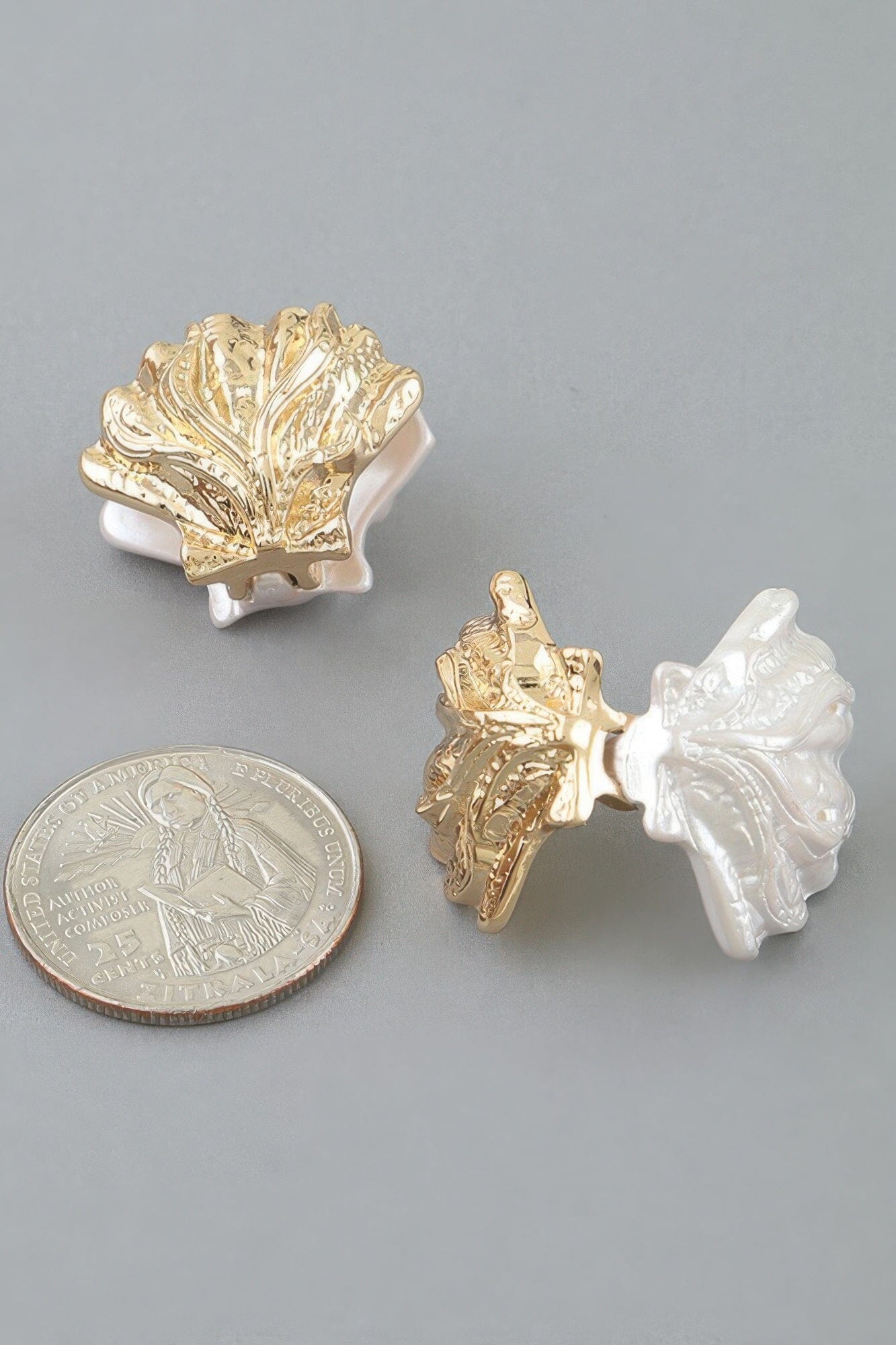 Luxury Clamshell Clasp Earrings Apparel & Accessories > Jewelry > Earrings jehouze