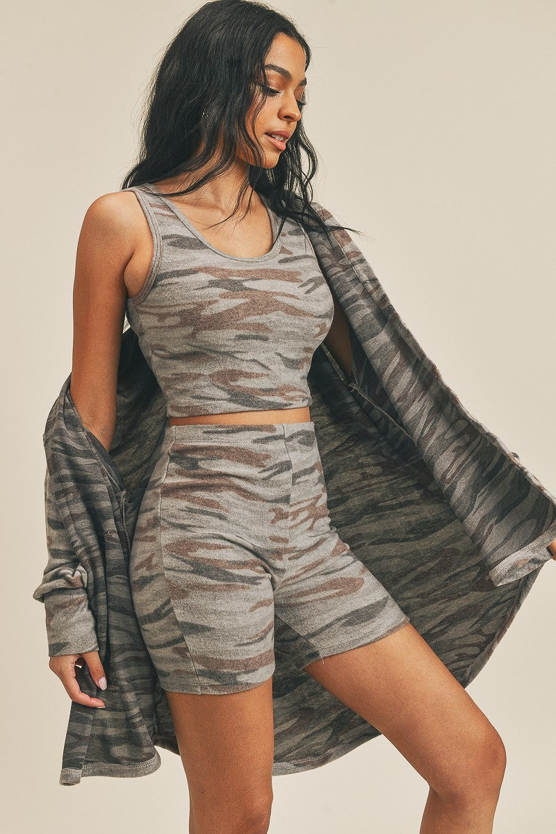 Cardigan Three Piece_ jehouze