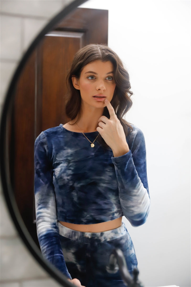 Multicolor Tie-dye Velvet Cropped Long Sleeve Top & Bike Shorts Set jehouze