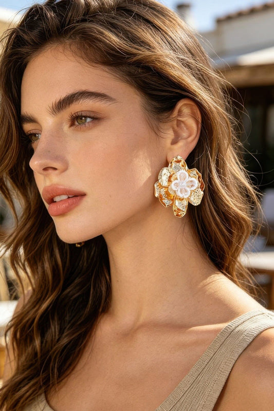 Hammered Blooming Flower Stud Earrings Apparel & Accessories > Jewelry > Earrings jehouze Gold White 