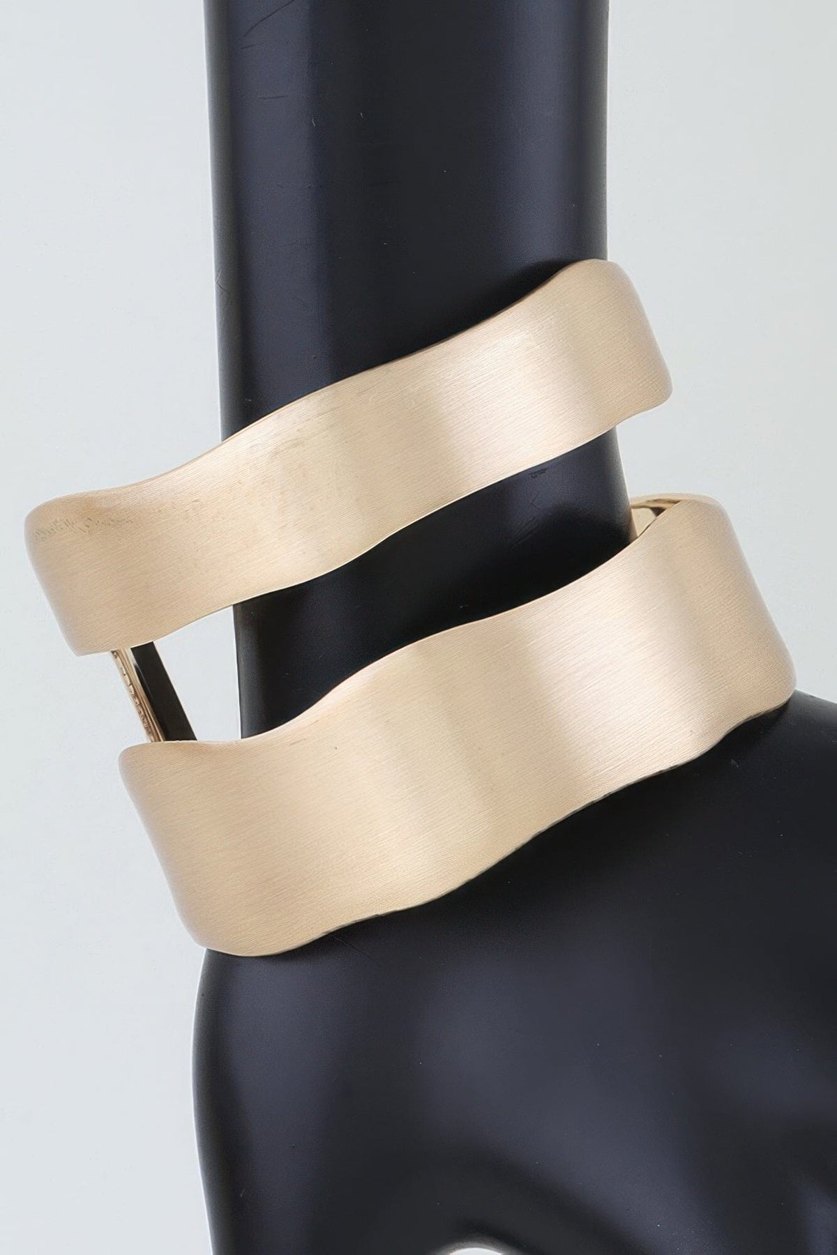 Hammered Double Wave Cuff Bracelet Bracelets jehouze Gold 