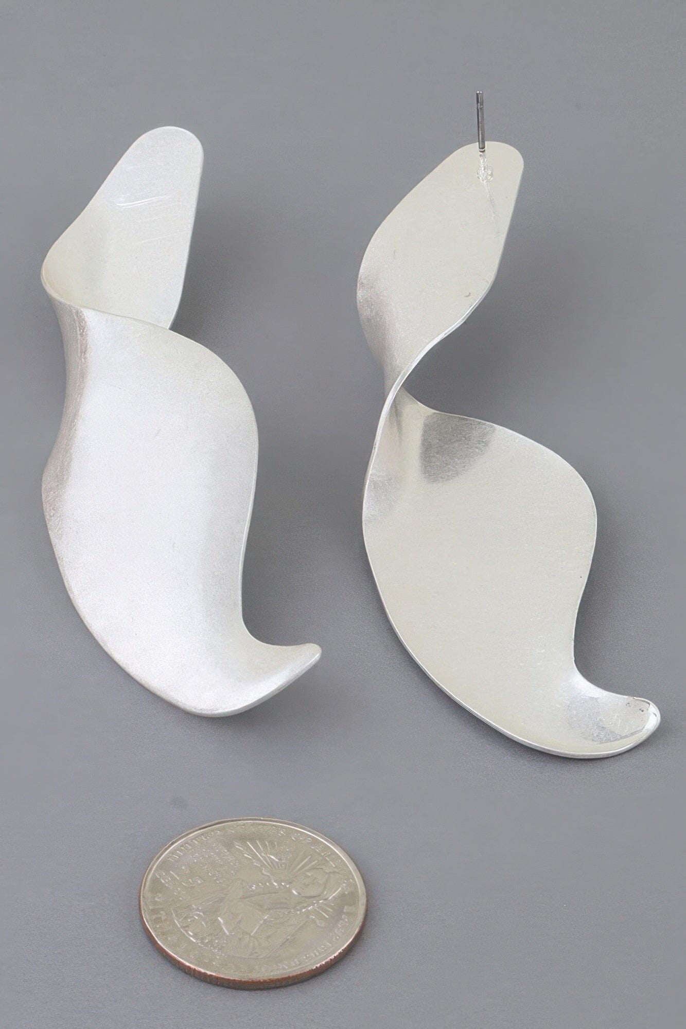 Hammered Matte Swirl Earrings Apparel & Accessories > Jewelry > Earrings jehouze Silver 