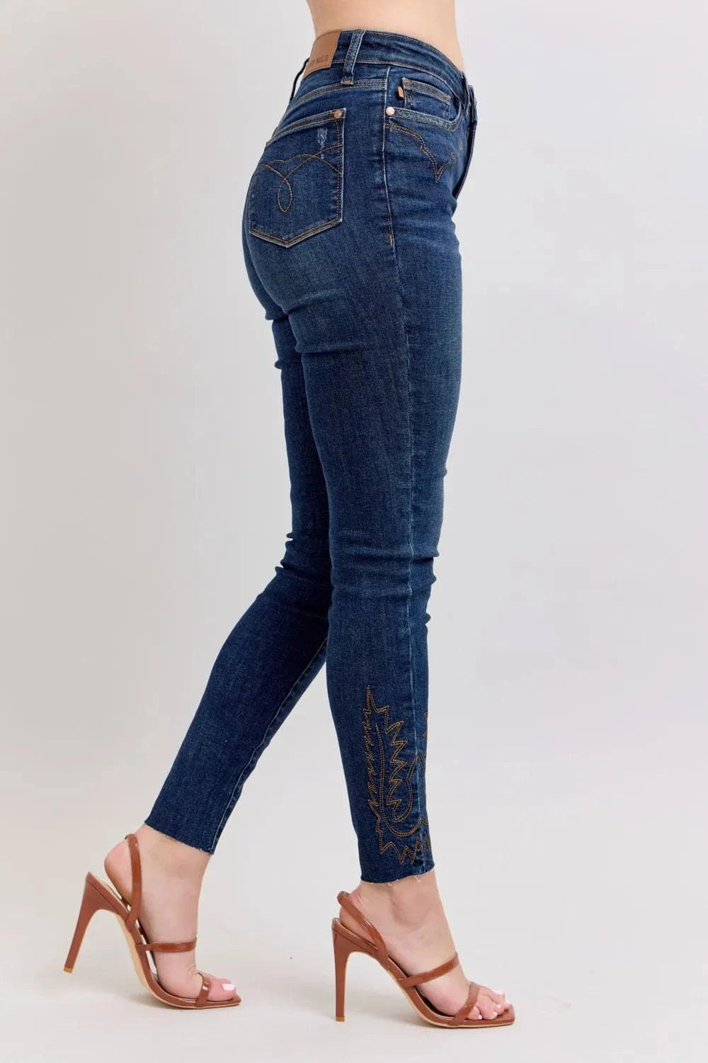 Judy Blue Plus Size Embroidered High Rise Skinny Jeans jeans jehouze 