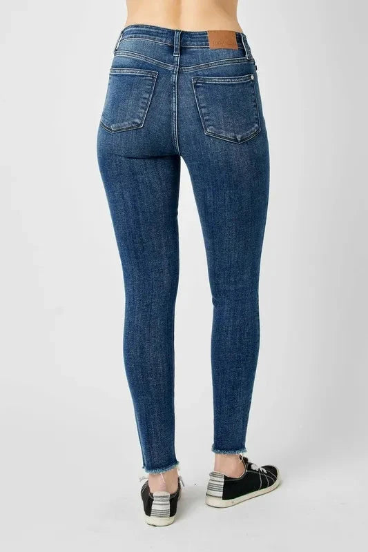 Judy Blue Plus Size High Waist Distressed Skinny Jeans jeans jehouze 