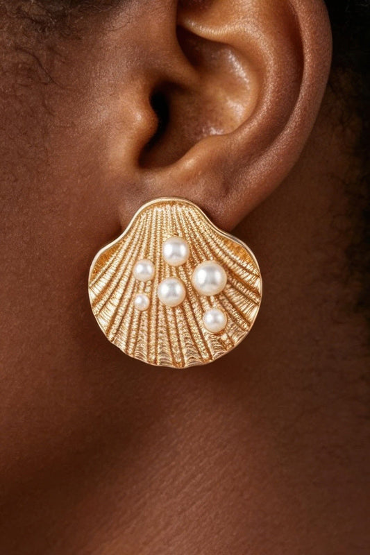 Pearl Studded Clamshell Earrings Apparel & Accessories > Jewelry > Earrings jehouze Gold Cream 