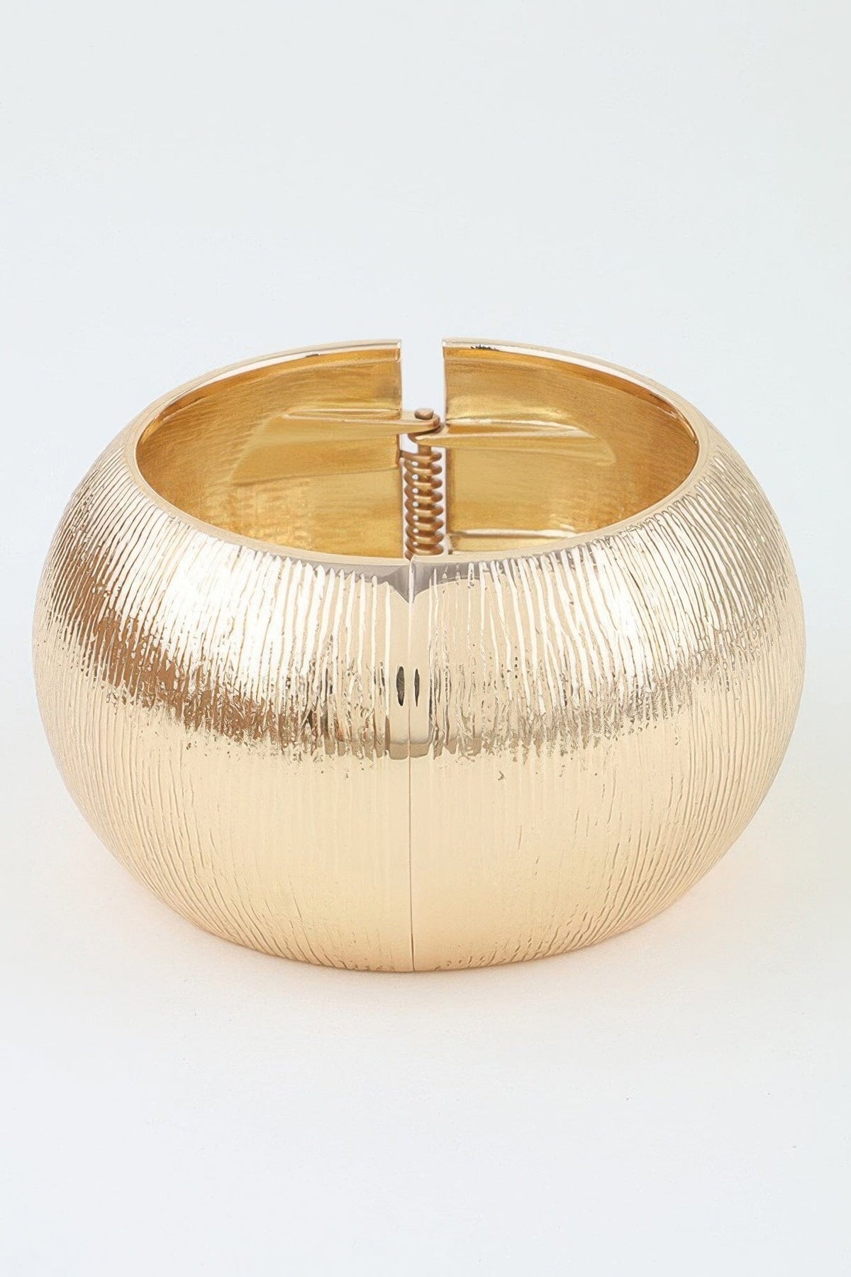 Polished Engraved Dome Cuff Bracelet Bracelets jehouze 