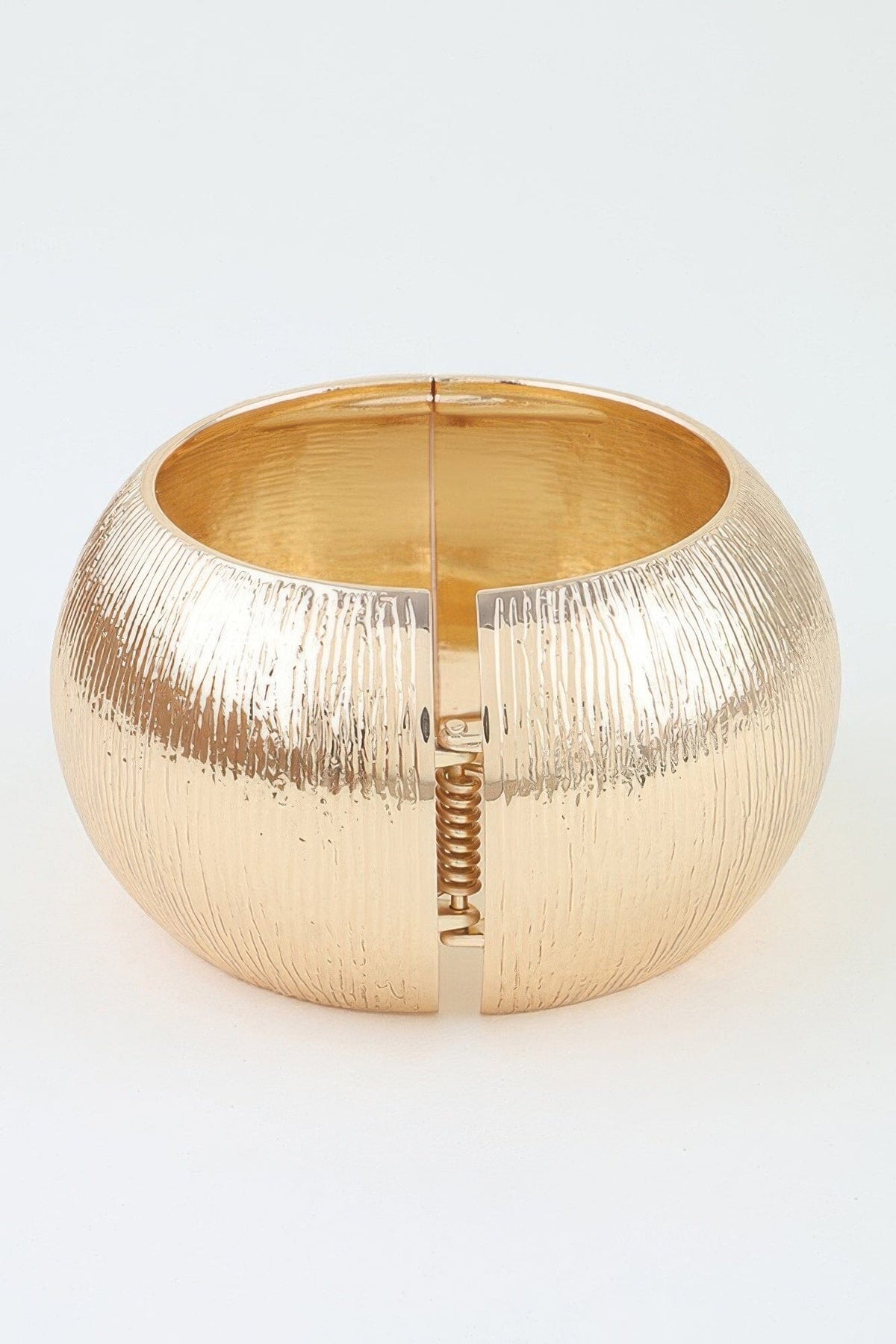 Polished Engraved Dome Cuff Bracelet Bracelets jehouze 