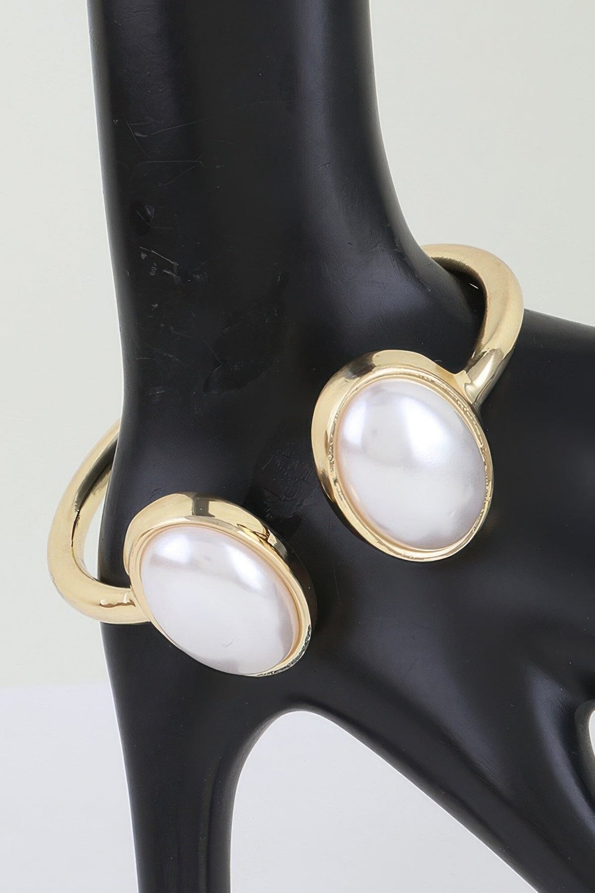 Polished Pearl Stone Open Cuff Bracelet Bracelets jehouze 