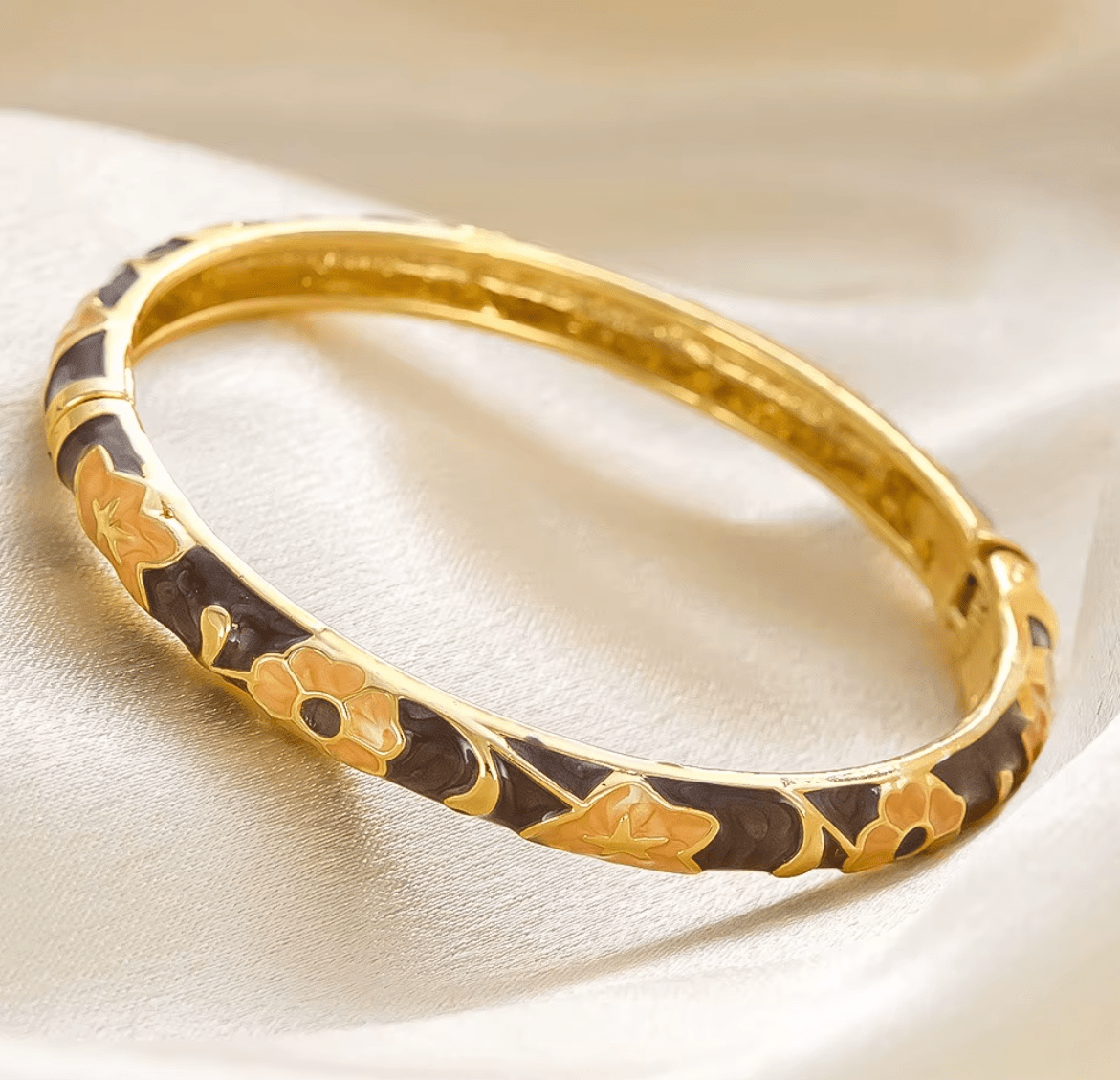 Women Elegant Enamel Glaze Flower Texture Retro Gold Metal Bracelet Bracelets jehouze Black 