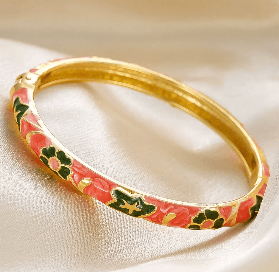 Women Elegant Enamel Glaze Flower Texture Retro Gold Metal Bracelet Bracelets jehouze Pink Red 