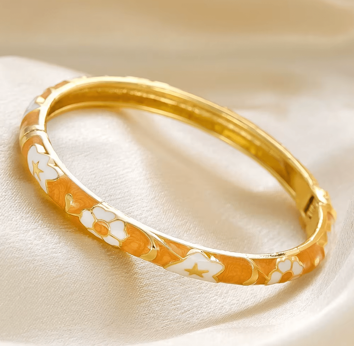 Women Elegant Enamel Glaze Flower Texture Retro Gold Metal Bracelet Bracelets jehouze Yellow 