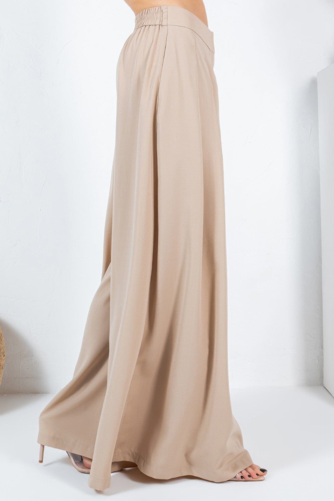Women Large Hem Wide Leg Pleated Solid Pants Pants jehouze 