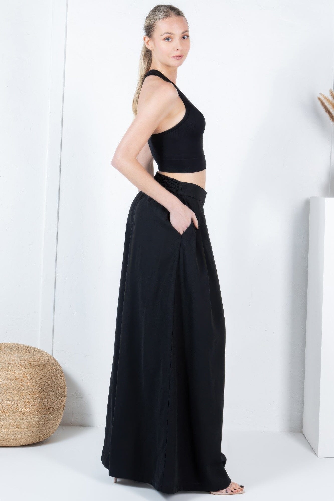 Women Large Hem Wide Leg Pleated Solid Pants Pants jehouze 