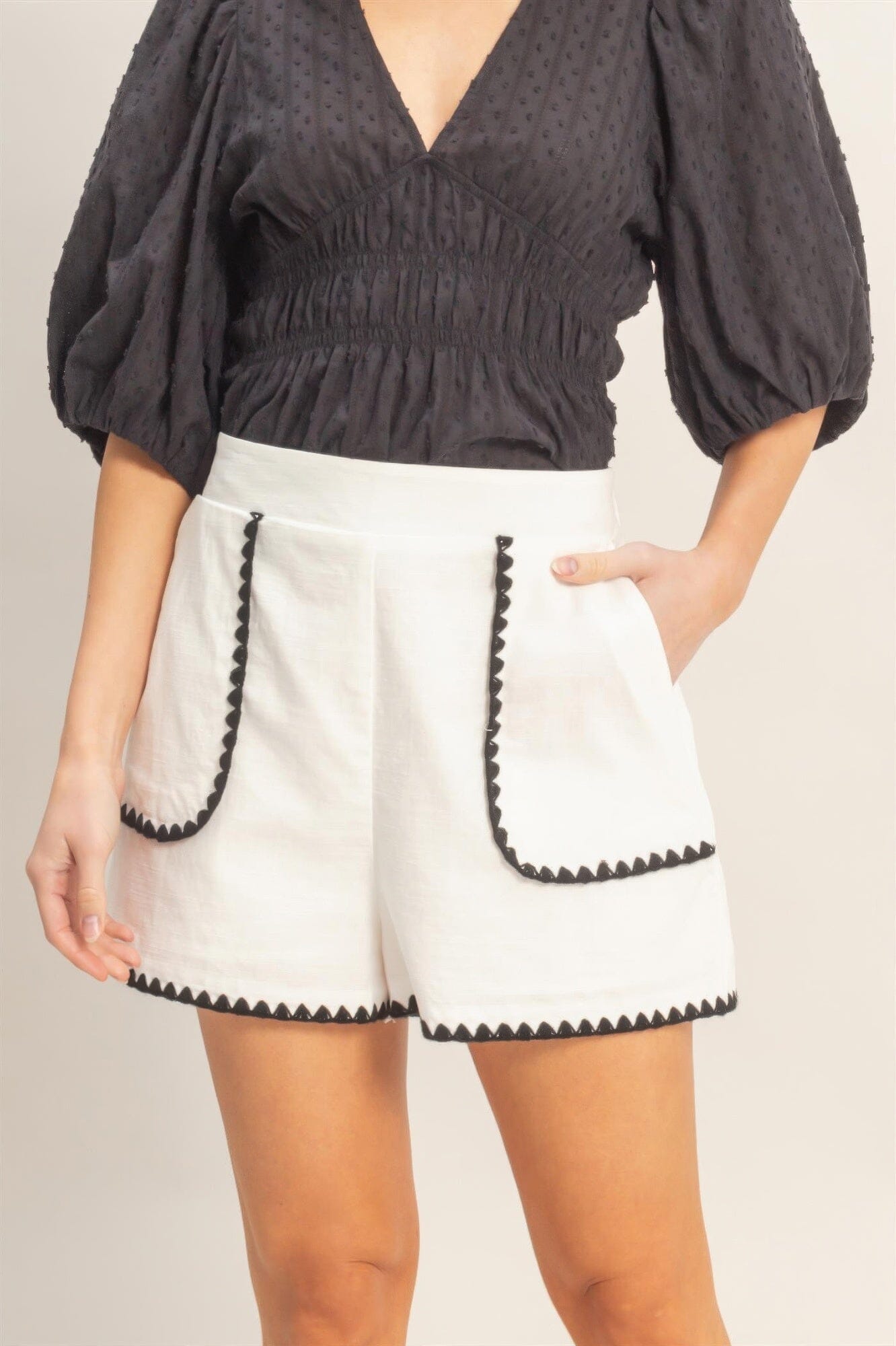 Women Scallop Trim High-waisted Shorts Shorts jehouze 