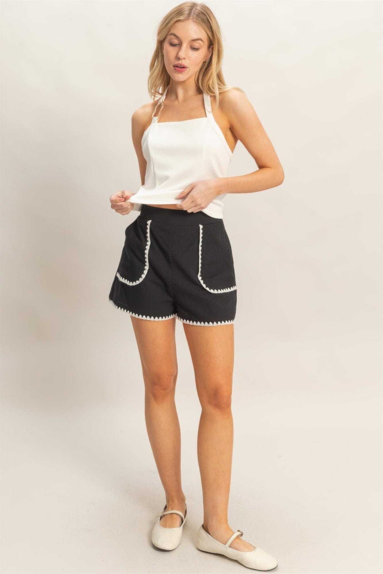 Women Scallop Trim High-waisted Shorts Shorts jehouze Black S 