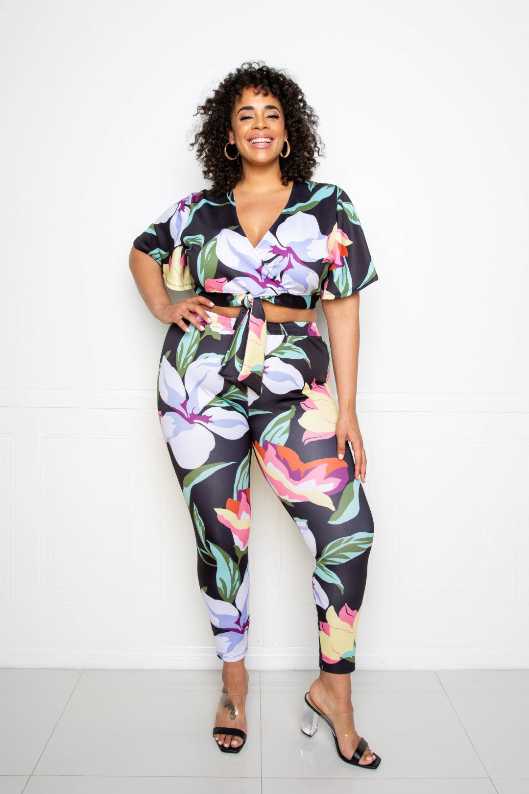 Plus size 2 piece outfits Crop top Black Floral Jogger pants Set Matching Sets jehouze 